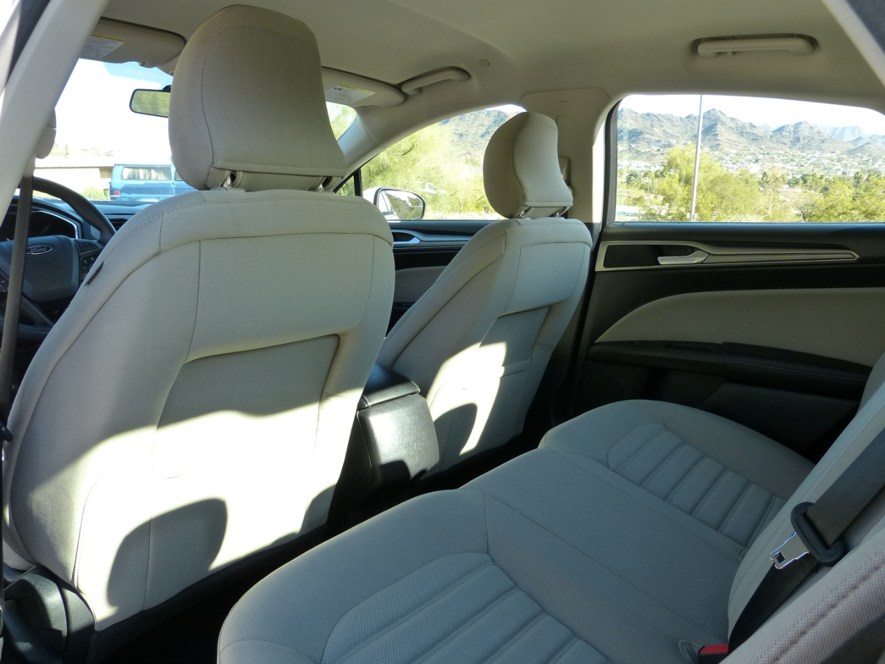 Ford Fusion Hybrid S 2018