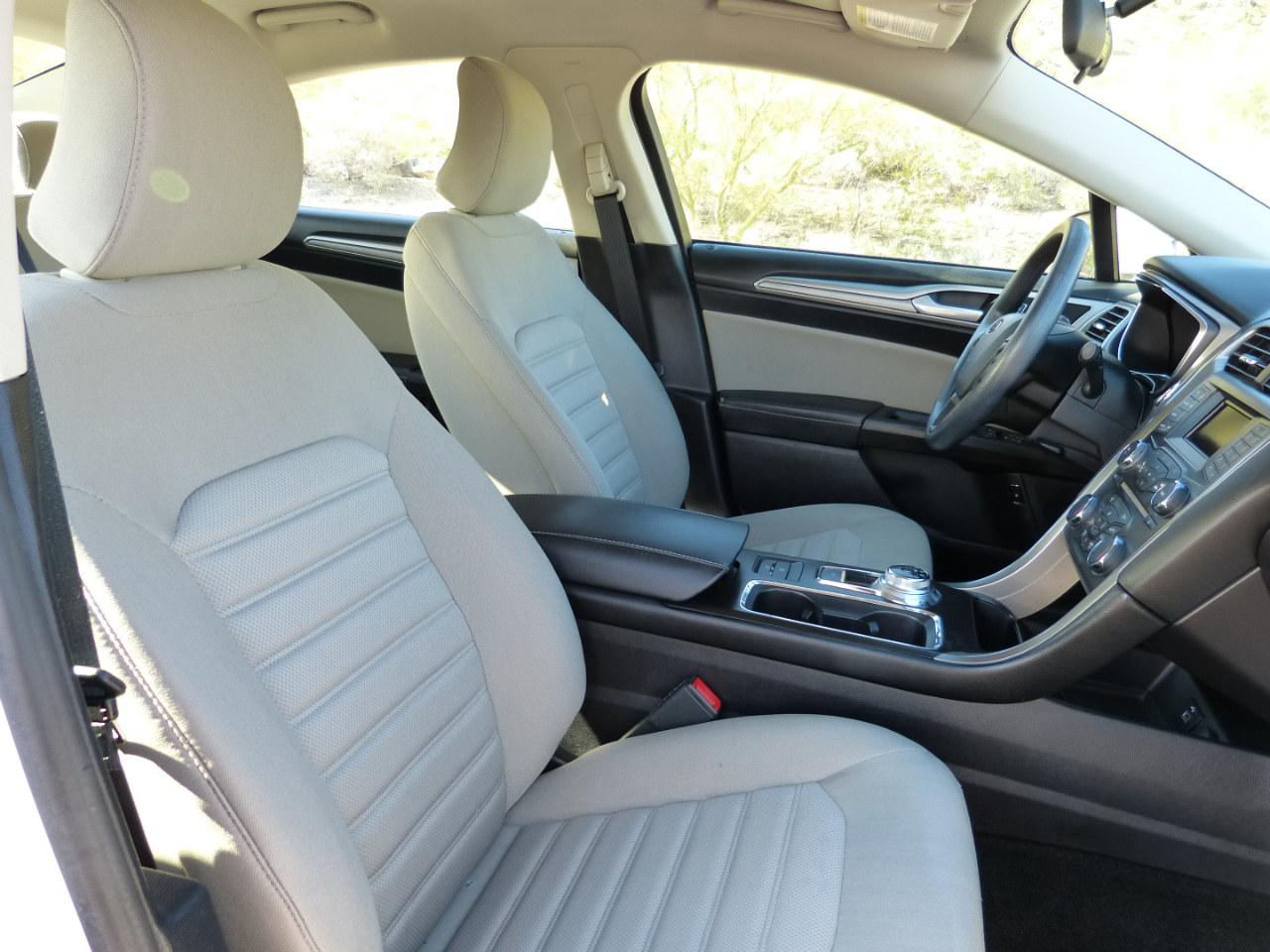 Ford Fusion Hybrid S 2018