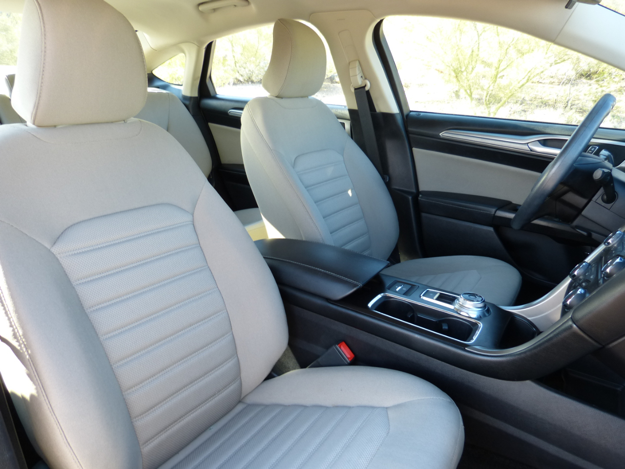 Ford Fusion Hybrid S 2018