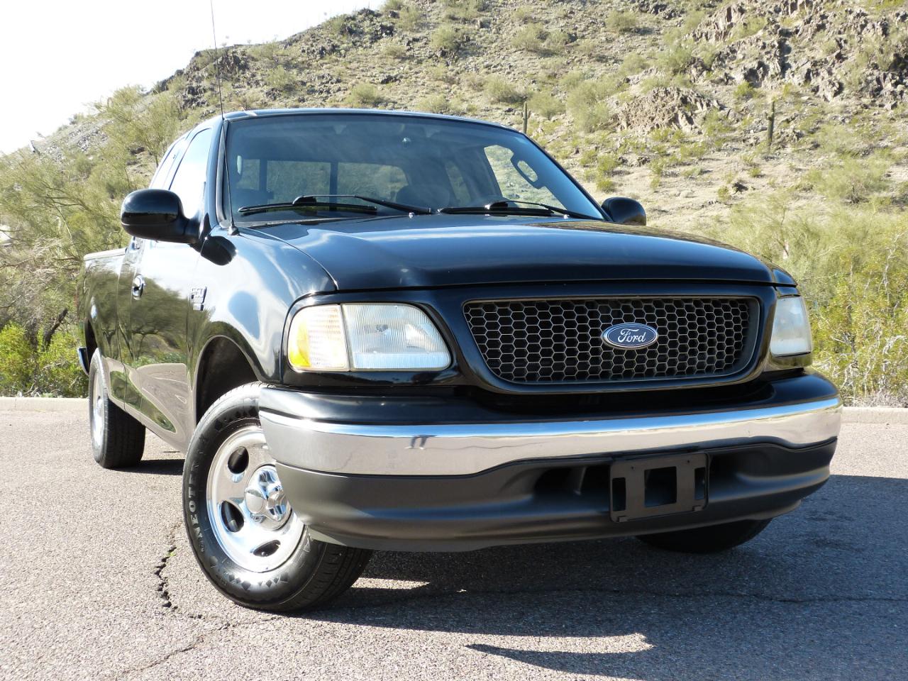 Ford F-150 XL SuperCab 2WD 2003