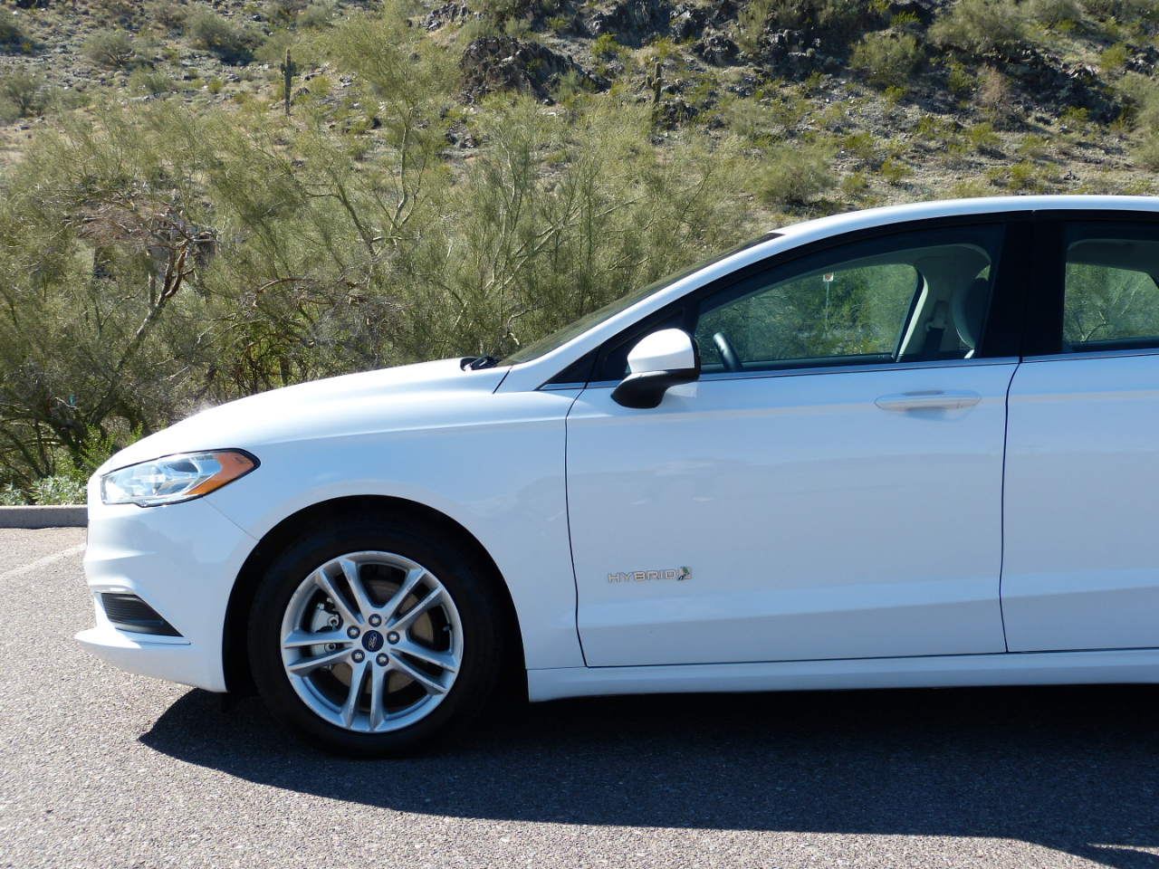 Ford Fusion Hybrid S 2018