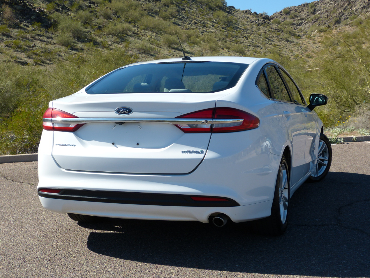 Ford Fusion Hybrid S 2018