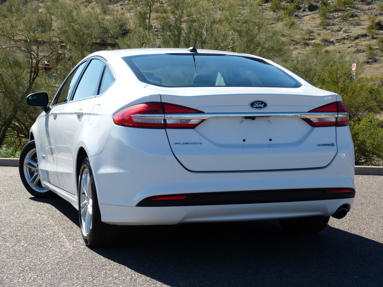 Ford Fusion Hybrid S 2018