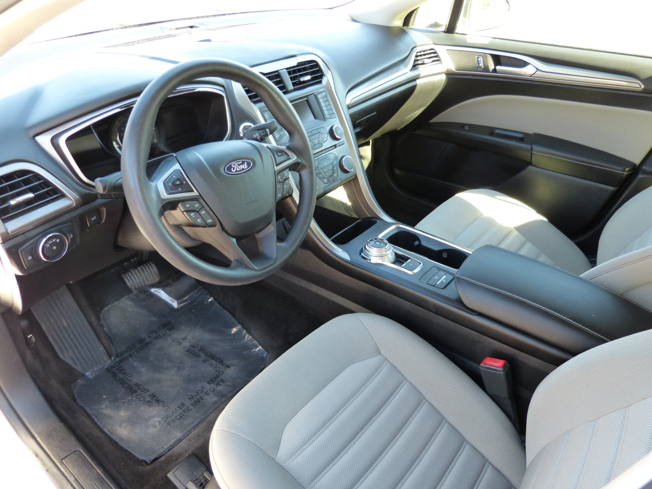 Ford Fusion Hybrid S 2018