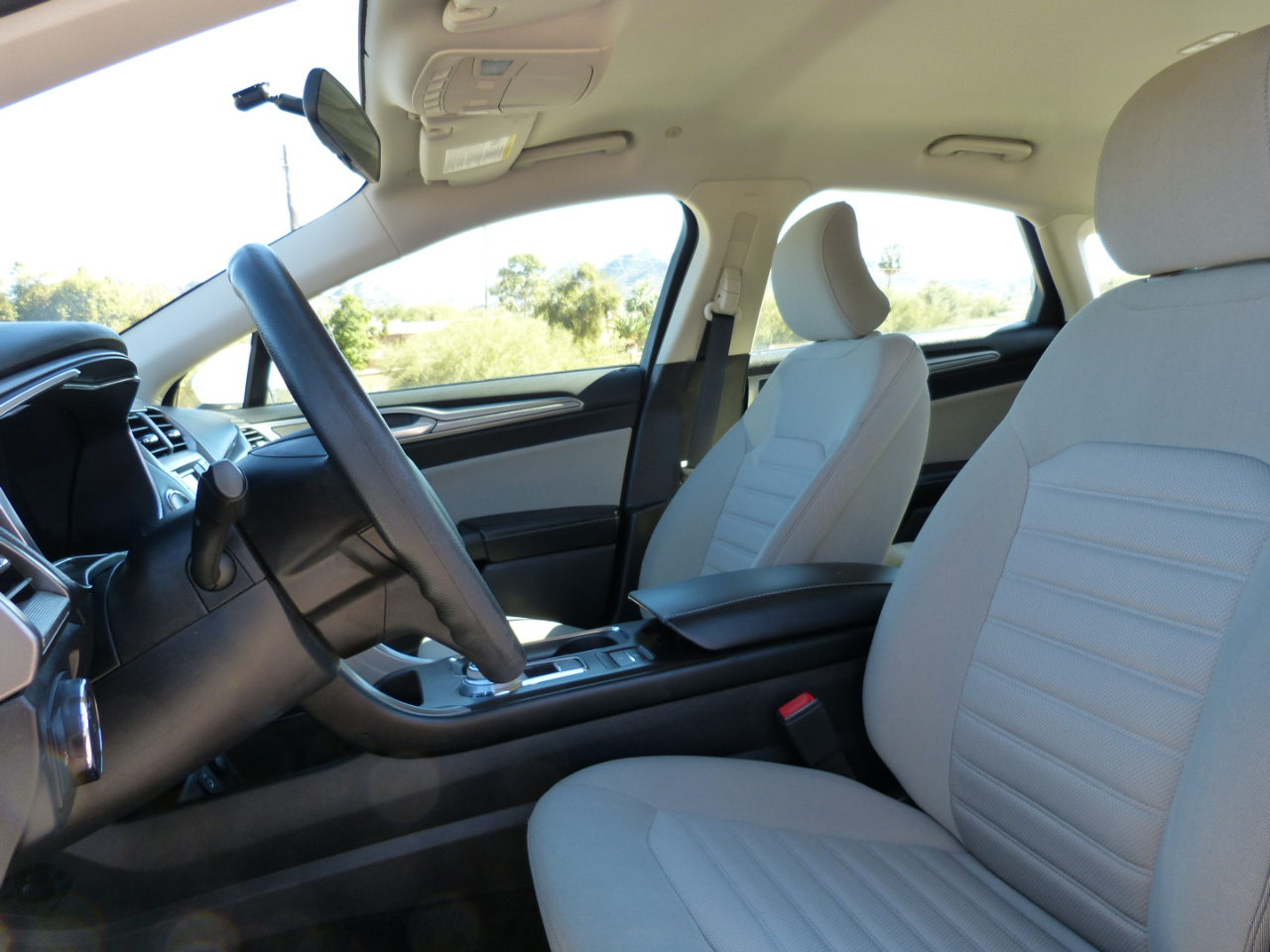 Ford Fusion Hybrid S 2018