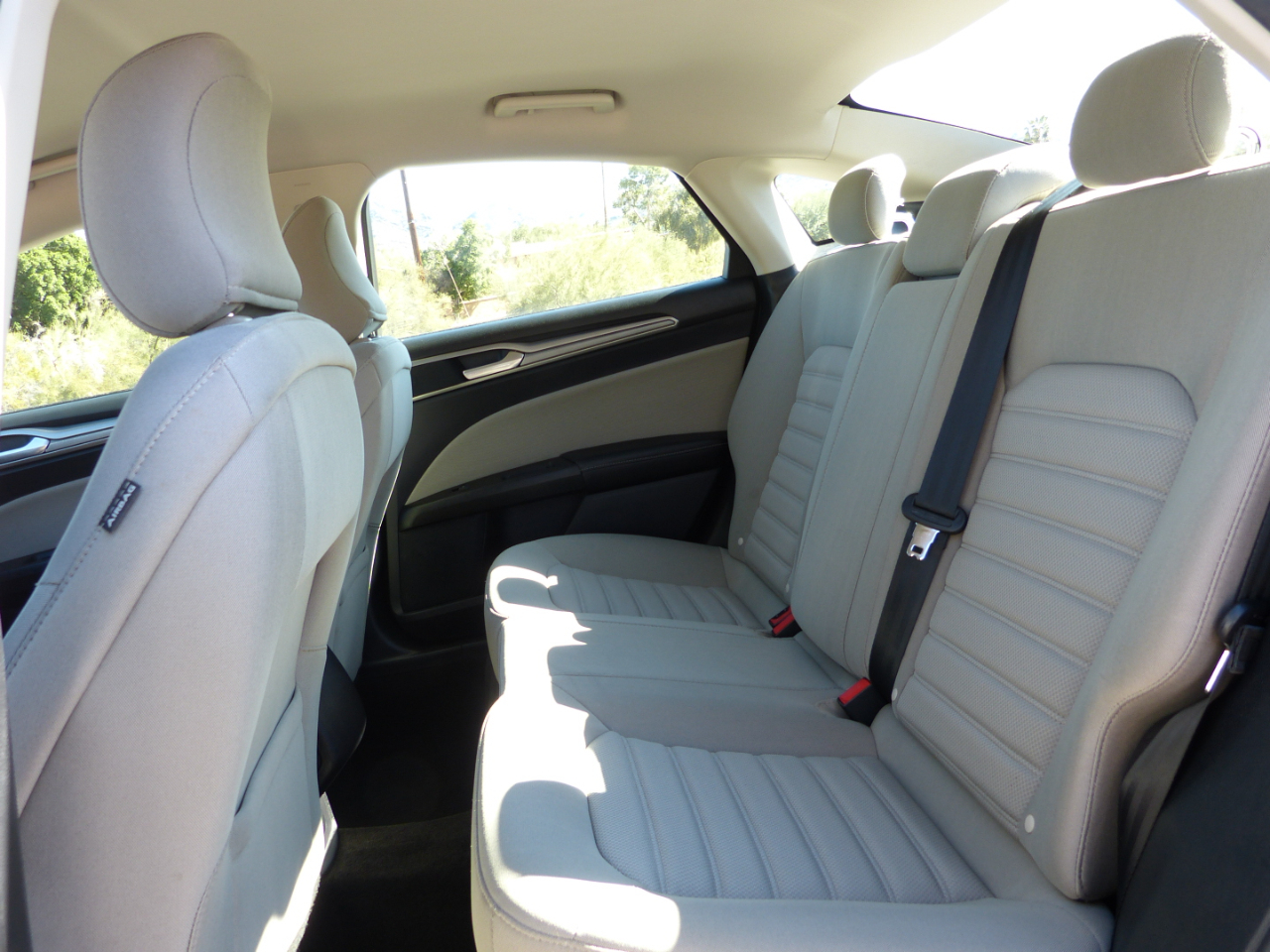 Ford Fusion Hybrid S 2018