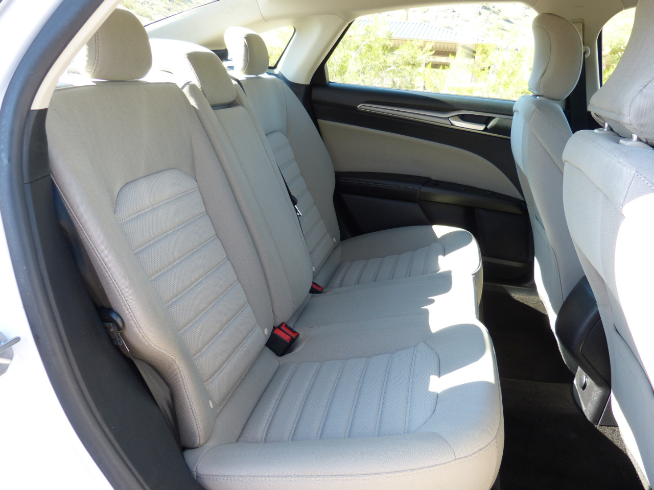 Ford Fusion Hybrid S 2018