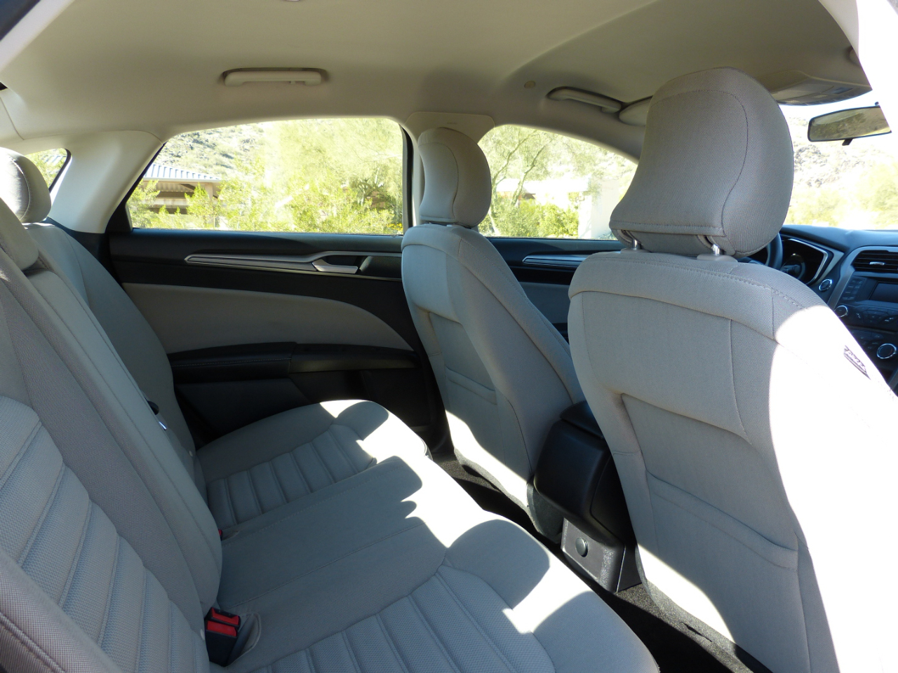 Ford Fusion Hybrid S 2018