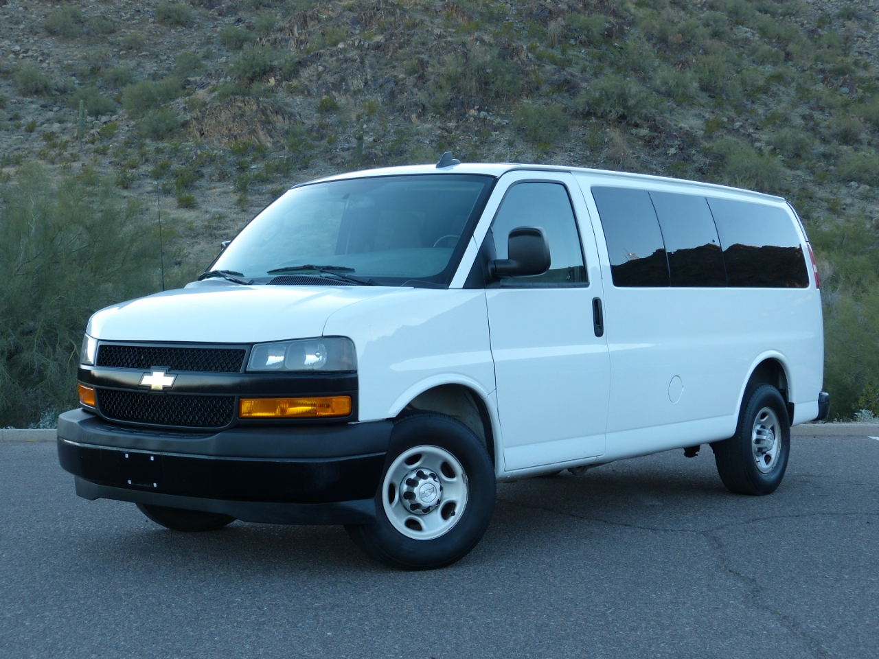 Chevrolet Express LS 2500 2018