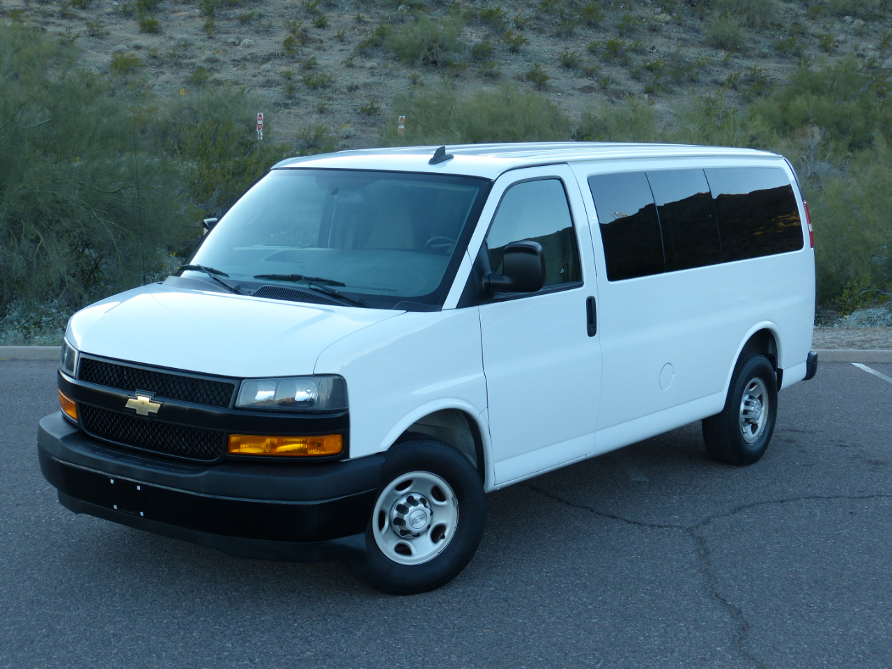 Chevrolet Express LS 2500 2018