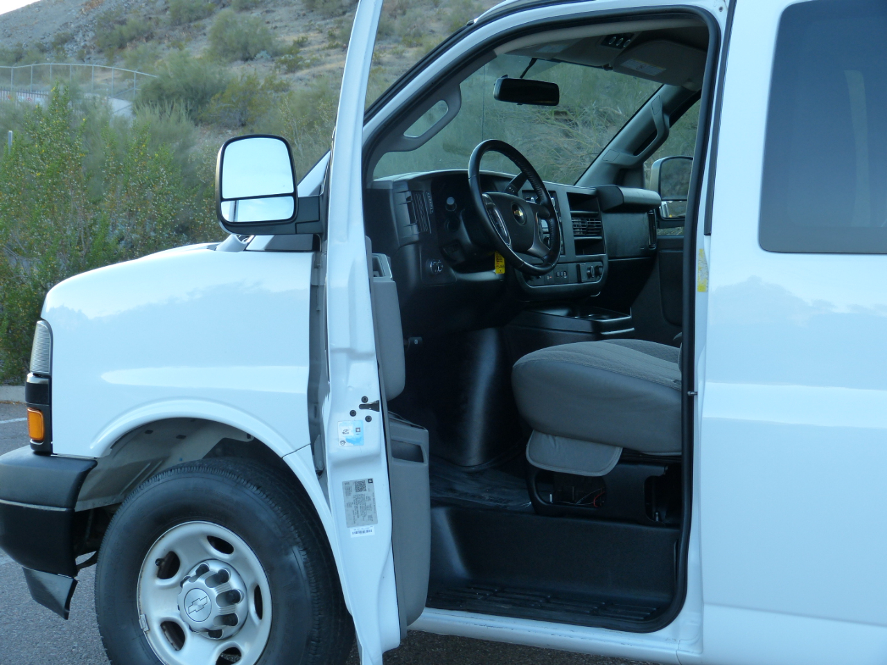 Chevrolet Express LS 2500 2018