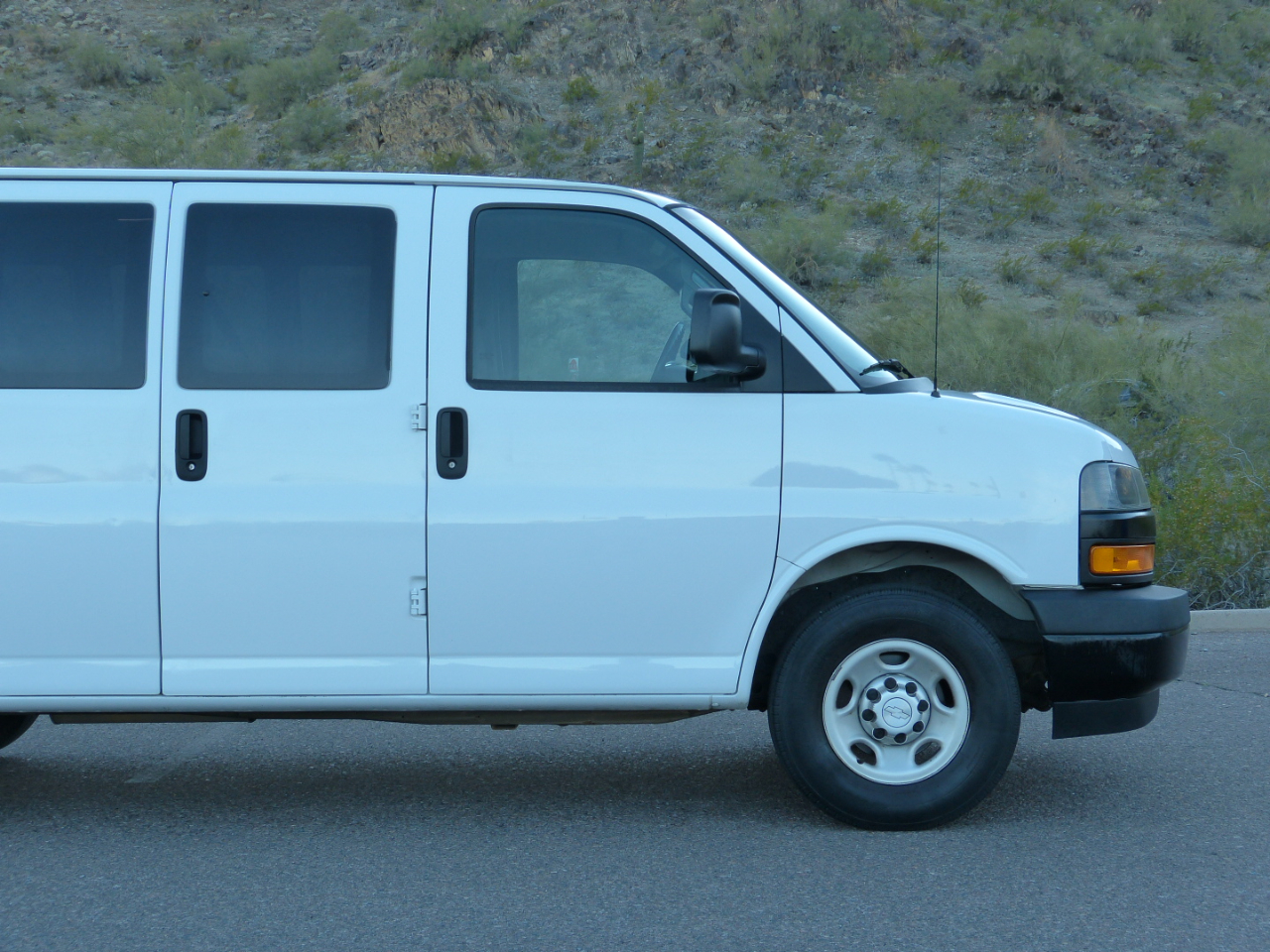 Chevrolet Express LS 2500 2018