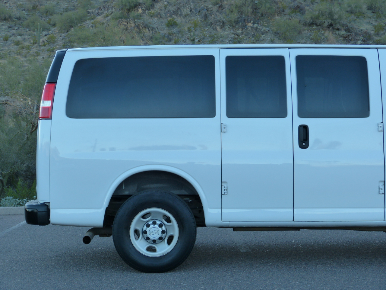 Chevrolet Express LS 2500 2018