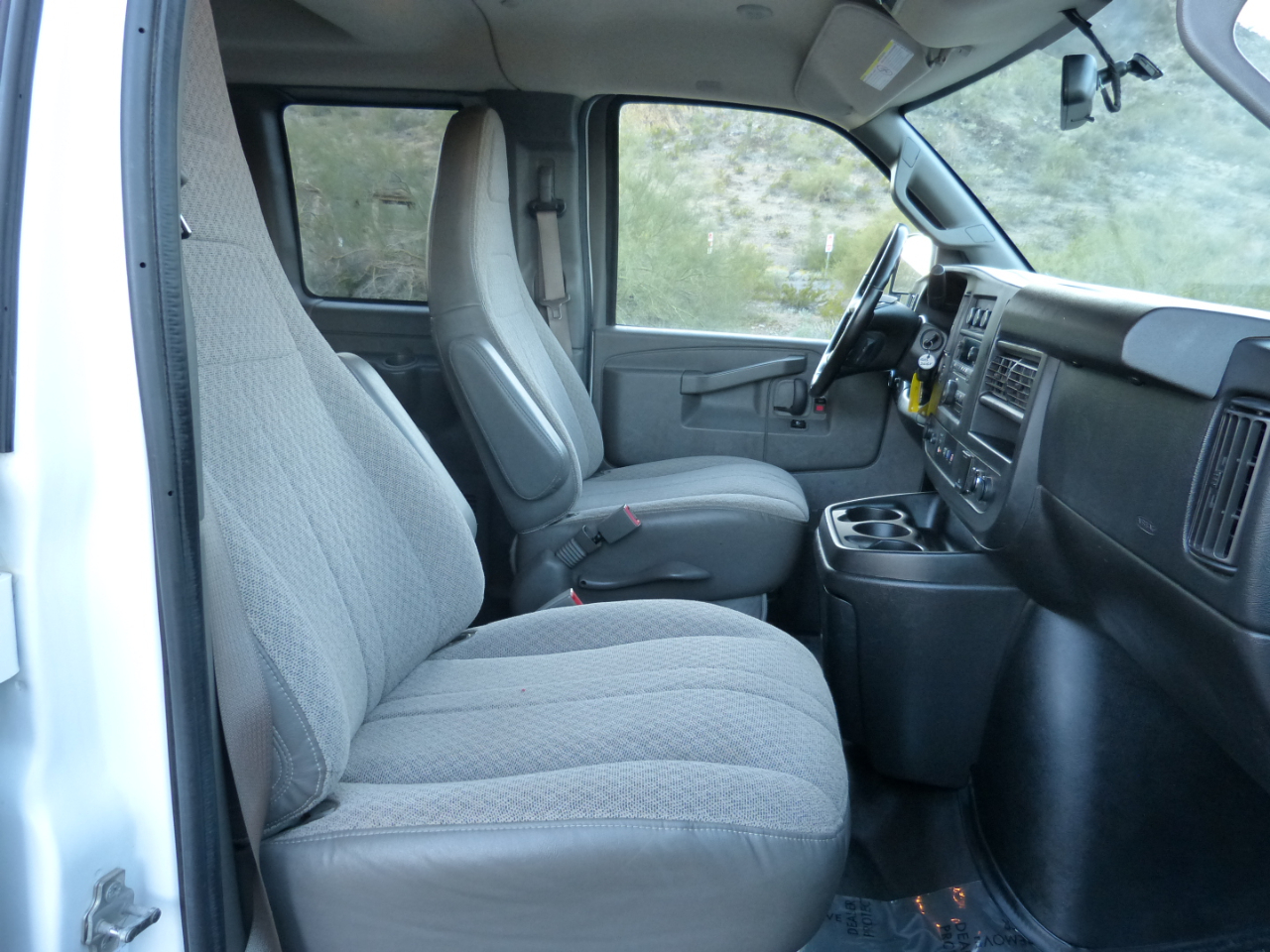 Chevrolet Express LS 2500 2018