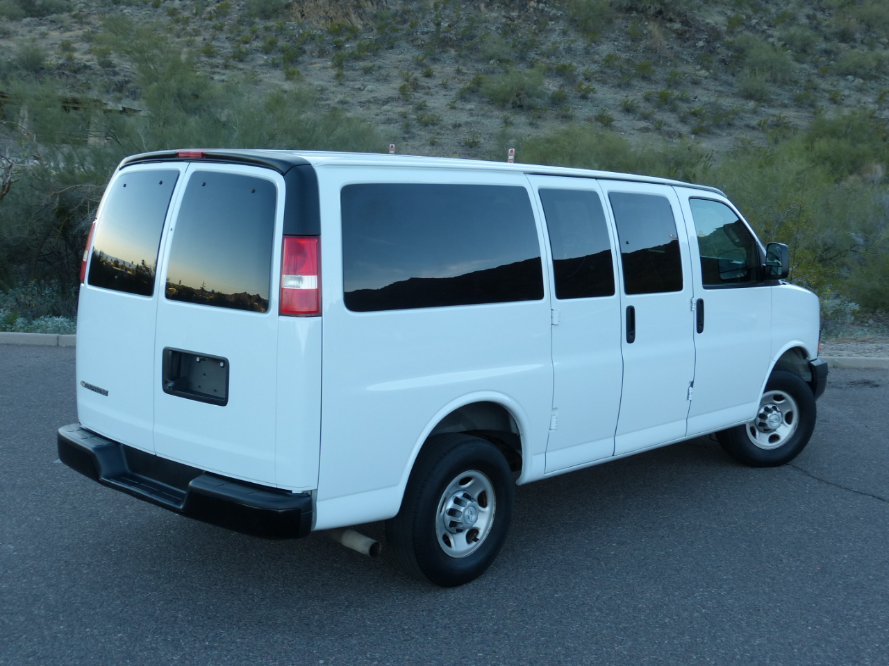 Chevrolet Express LS 2500 2018