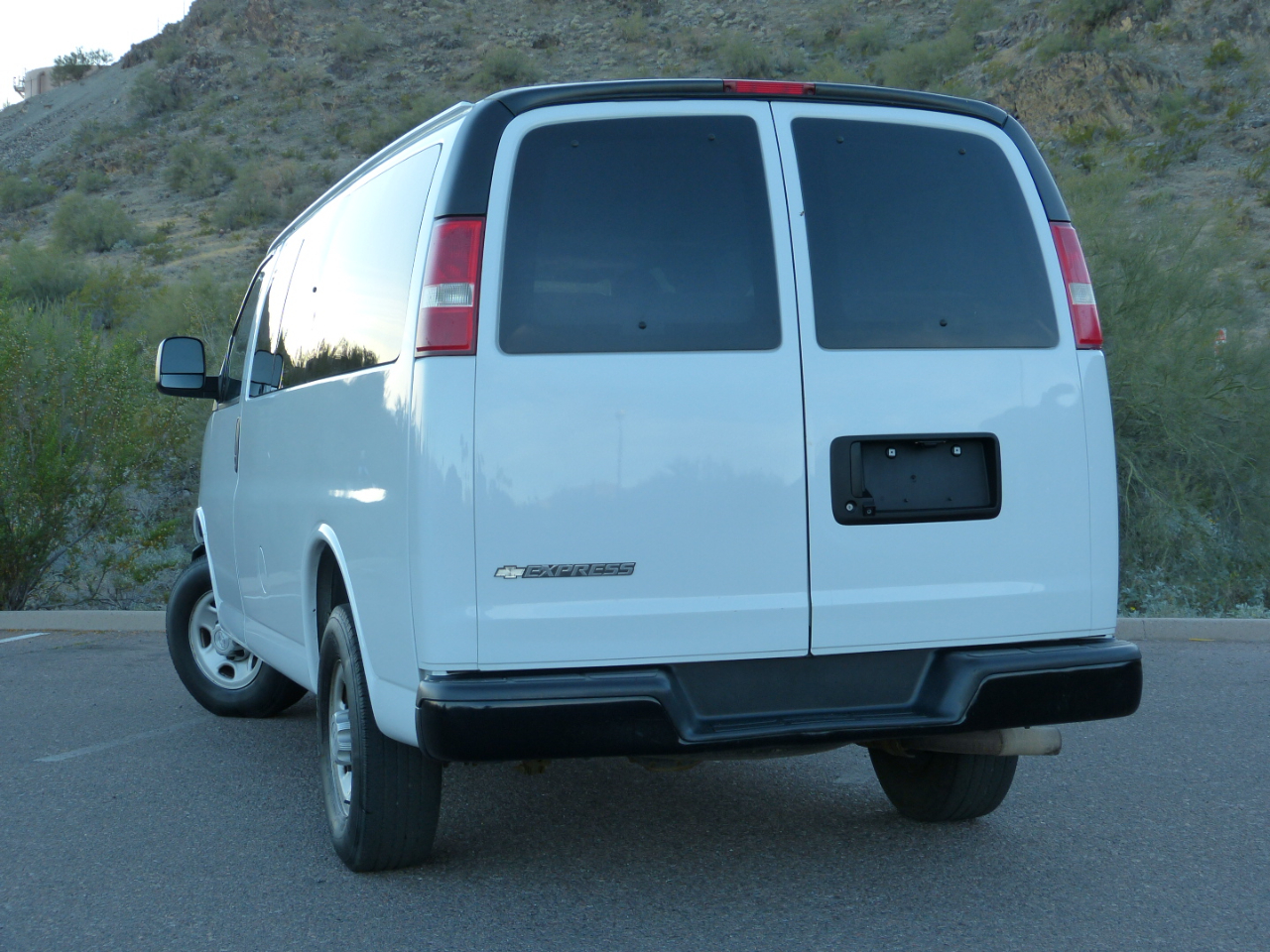 Chevrolet Express LS 2500 2018