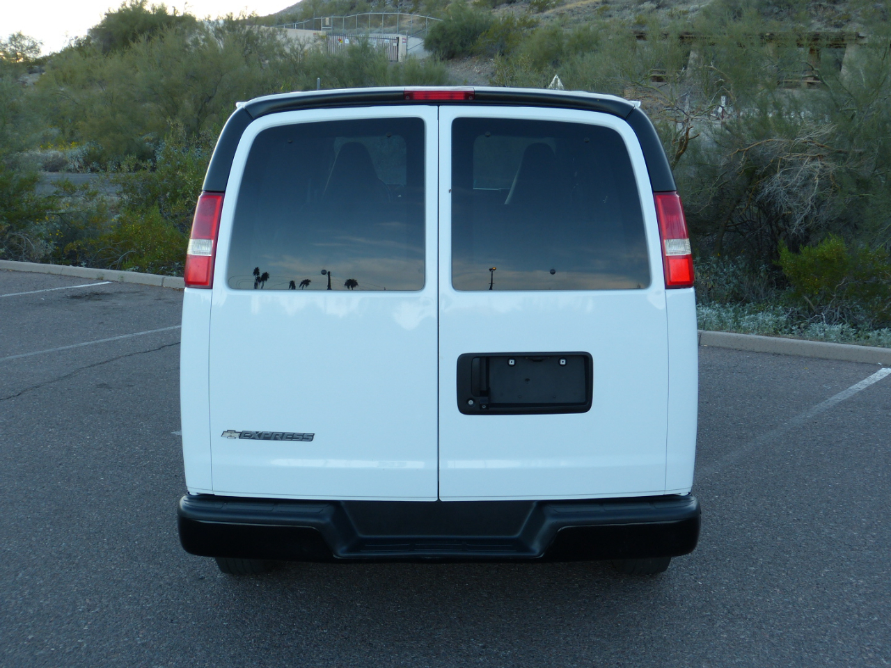 Chevrolet Express LS 2500 2018