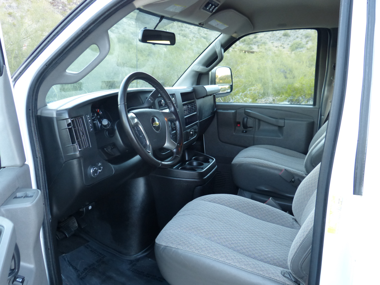 Chevrolet Express LS 2500 2018