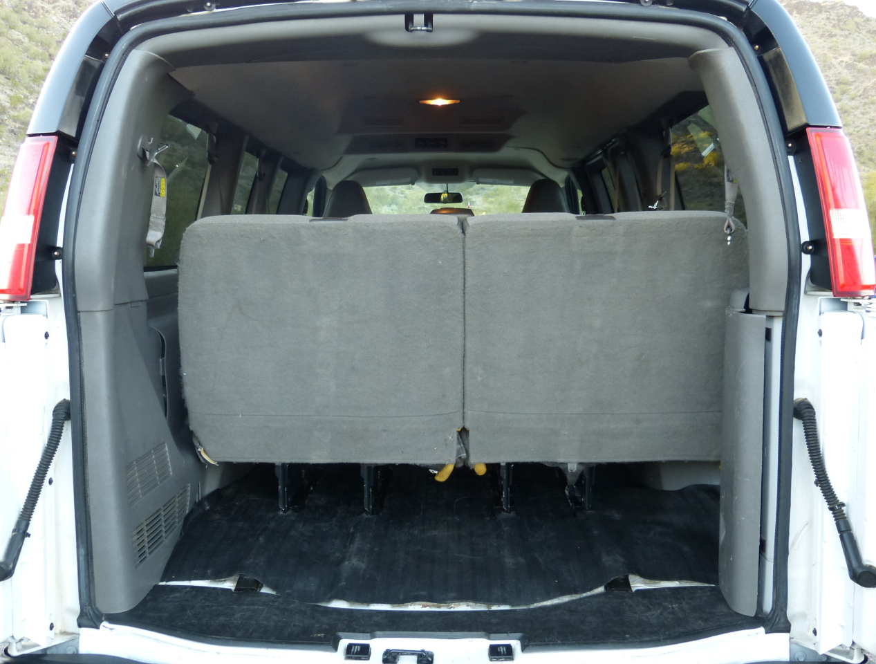 Chevrolet Express LS 2500 2018