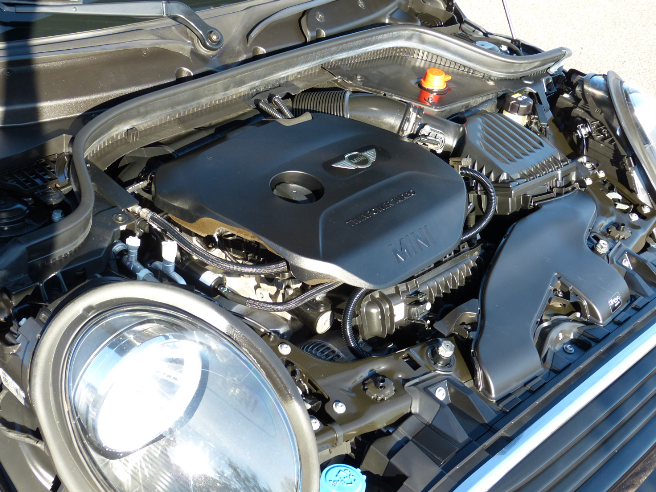 MINI Cooper Convertible 2dr Convertible 2019