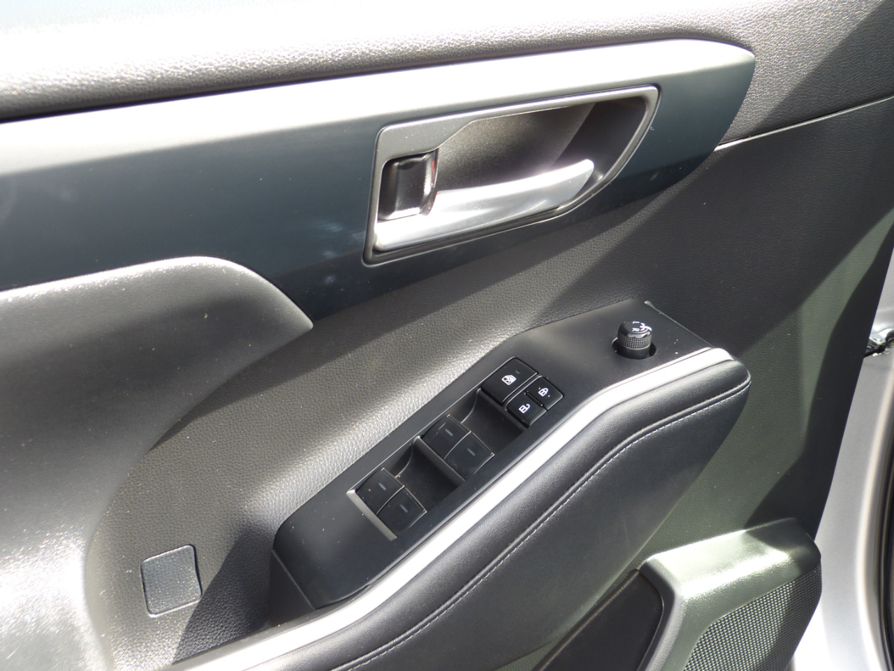 Toyota Highlander XLE 4D SUV FWD 2023