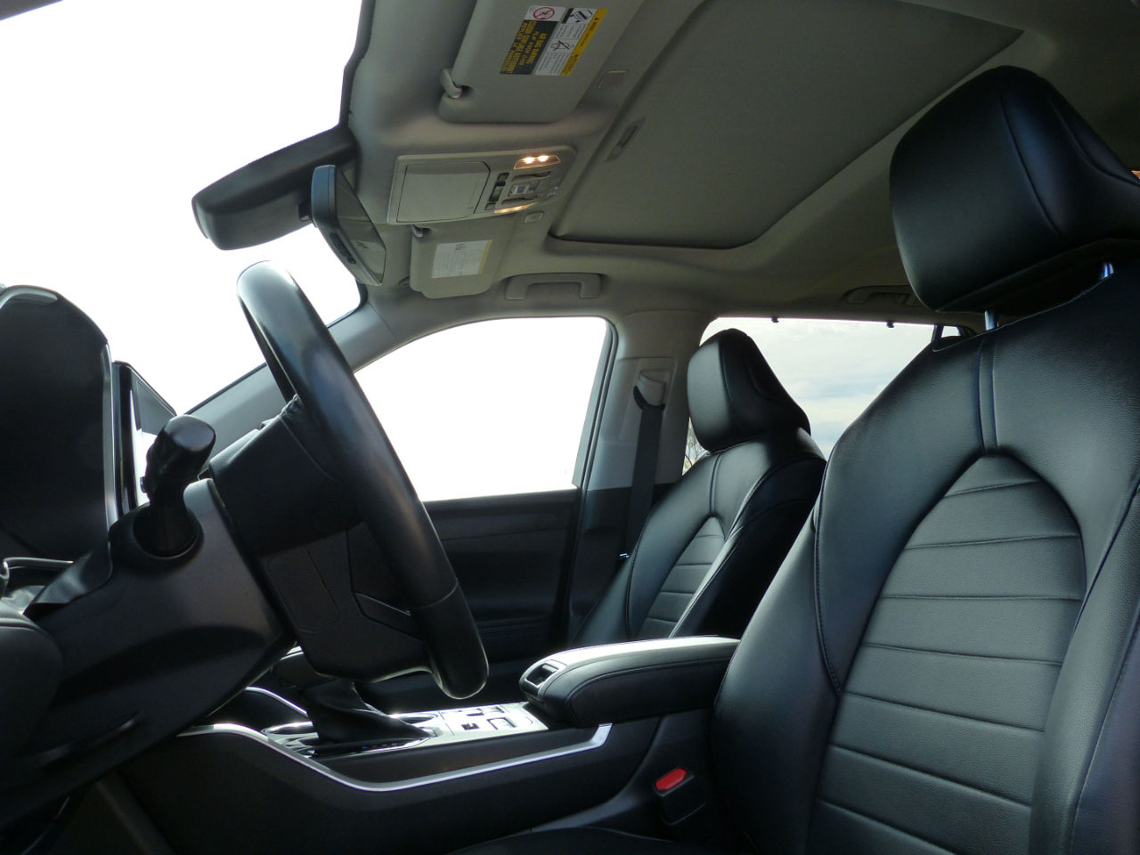 Toyota Highlander XLE 4D SUV FWD 2023