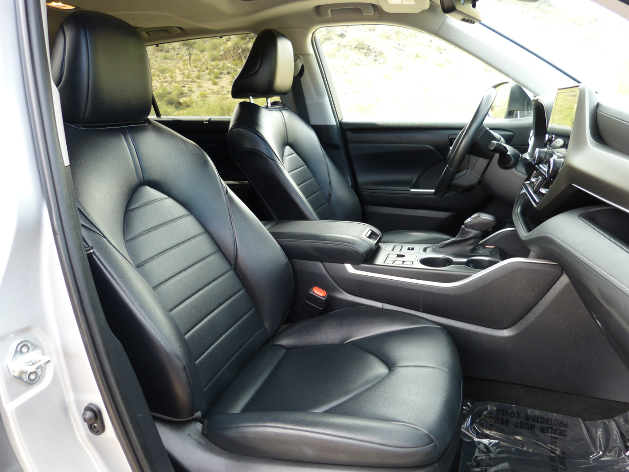 Toyota Highlander XLE 4D SUV FWD 2023