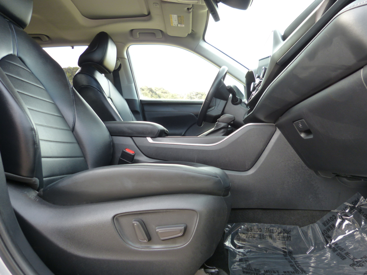 Toyota Highlander XLE 4D SUV FWD 2023