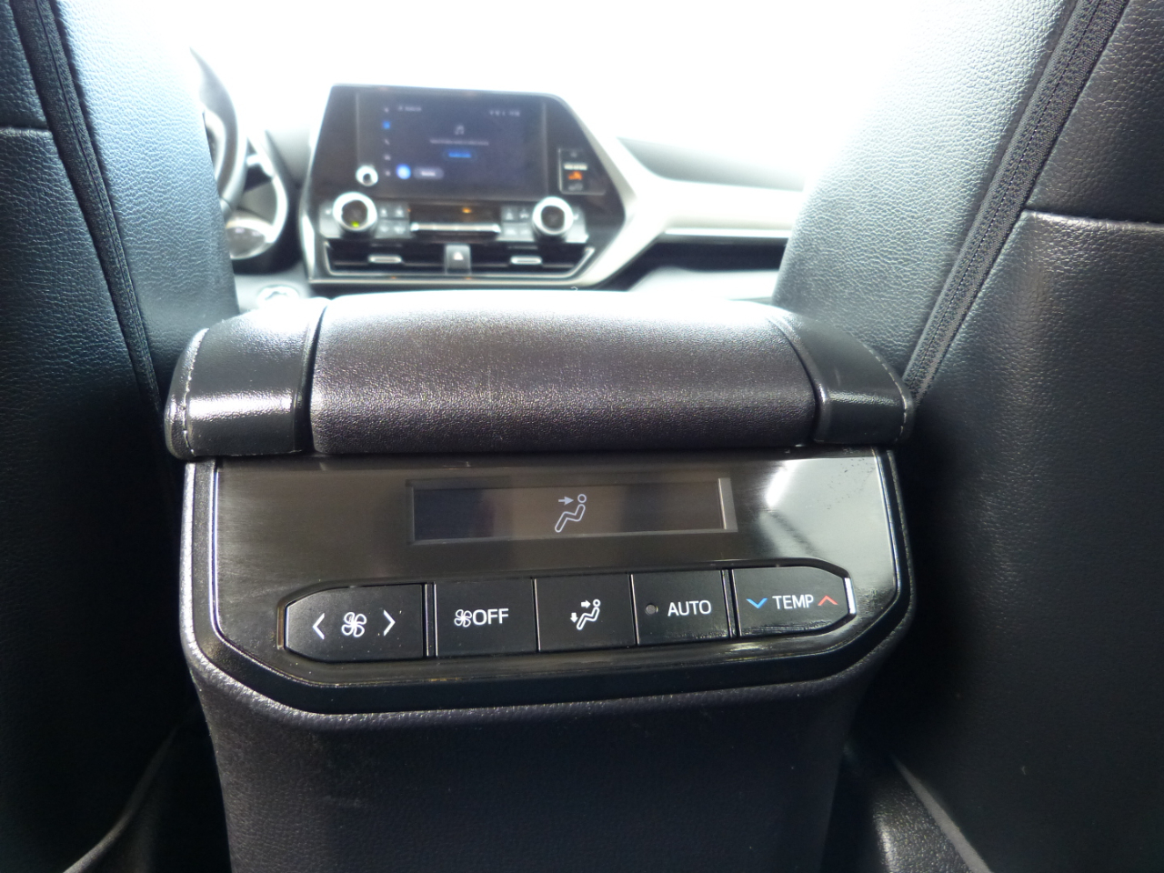 Toyota Highlander XLE 4D SUV FWD 2023