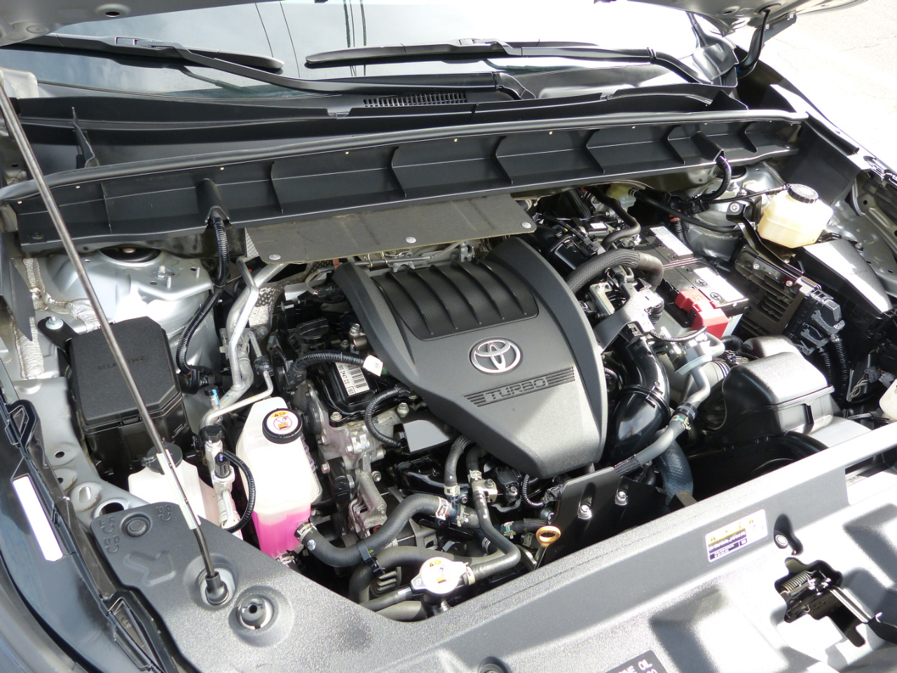 Toyota Highlander XLE 4D SUV FWD 2023