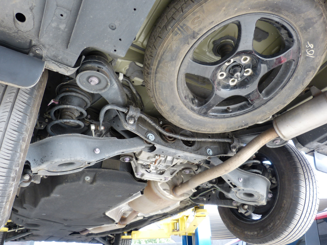 Toyota Highlander XLE 4D SUV FWD 2023