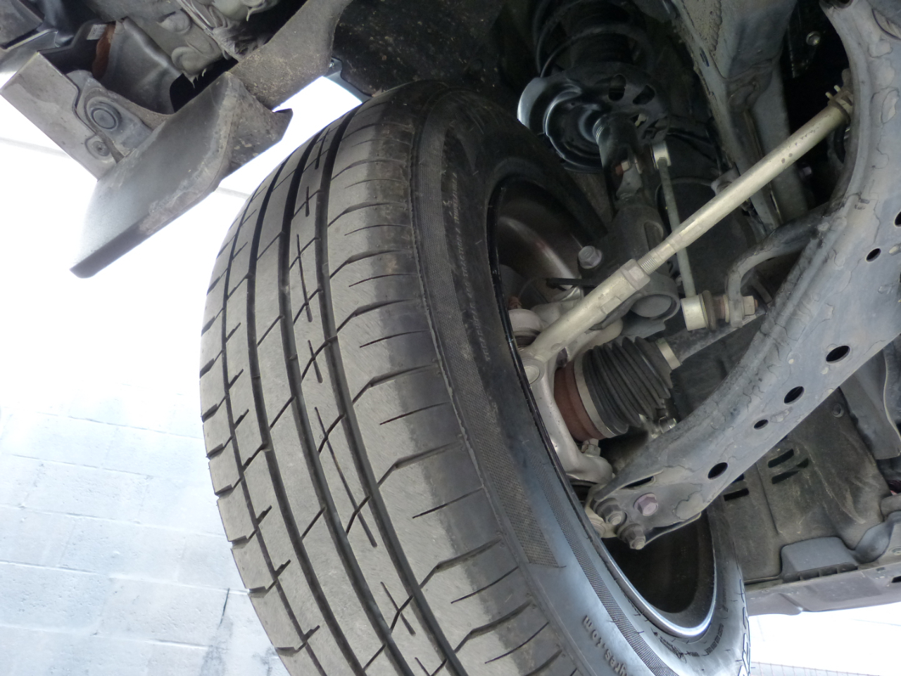 Toyota Highlander XLE 4D SUV FWD 2023