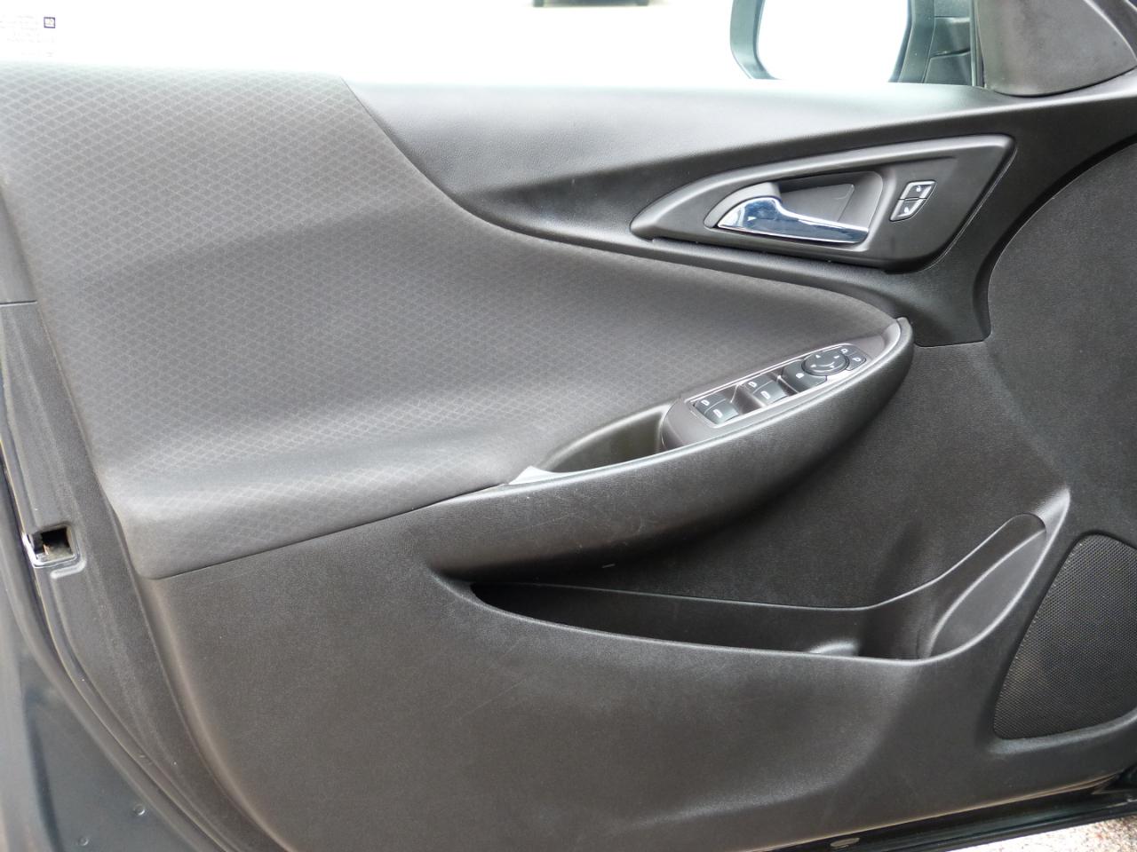 Chevrolet Malibu LS 4D Sedan 2018