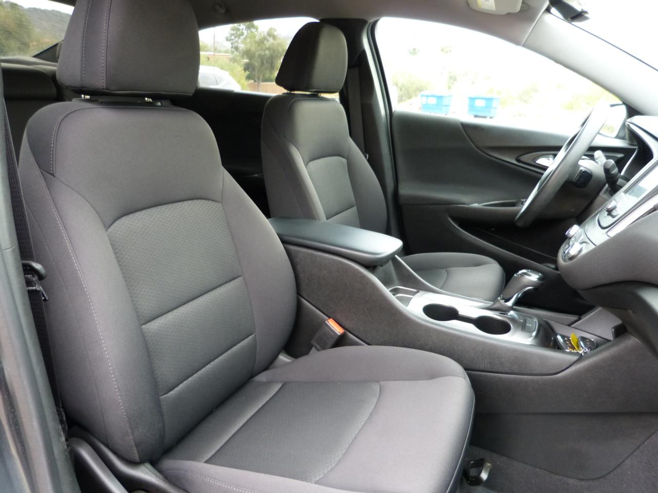 Chevrolet Malibu LS 4D Sedan 2018