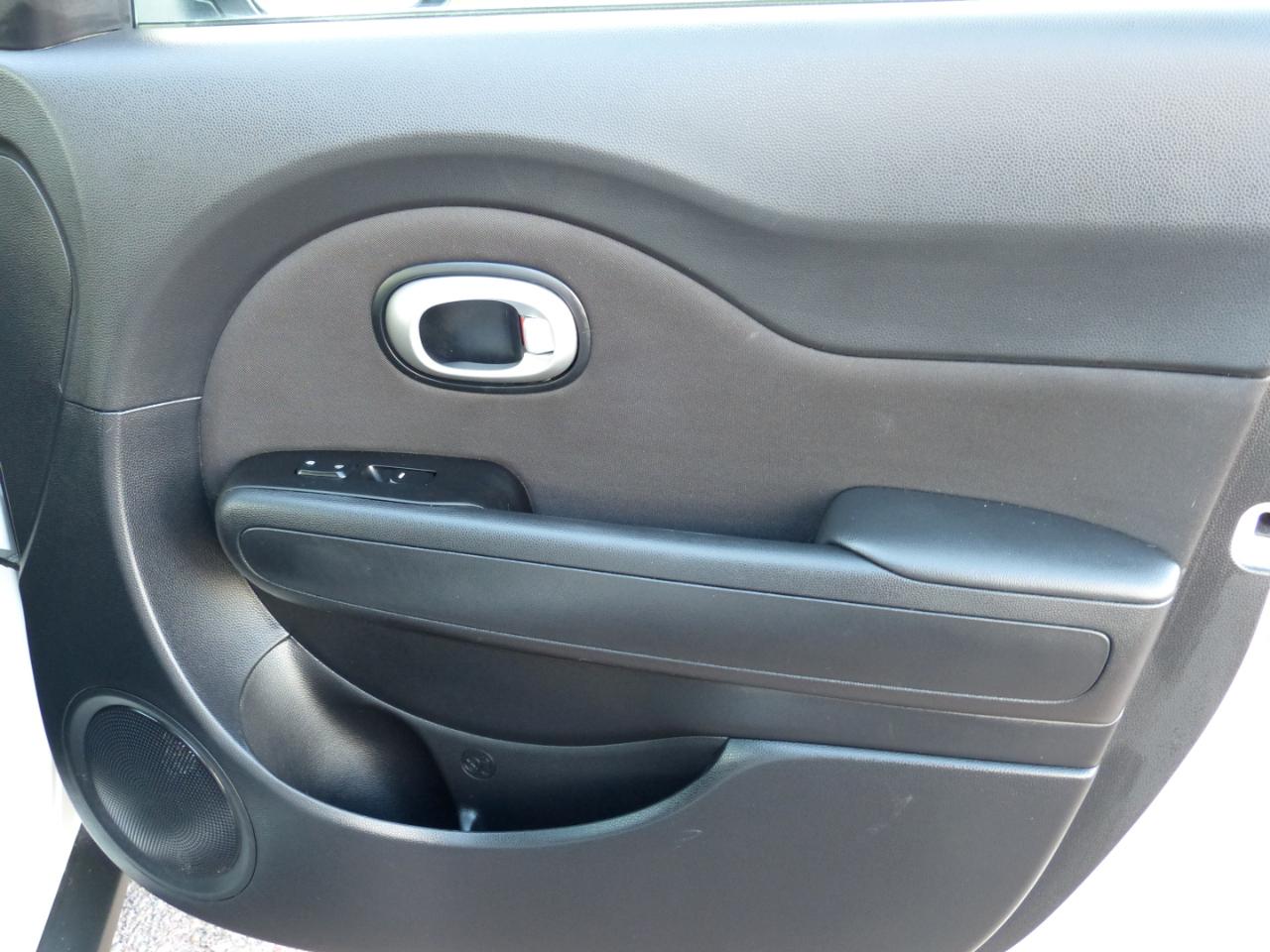 Kia Soul Base 6A 2016