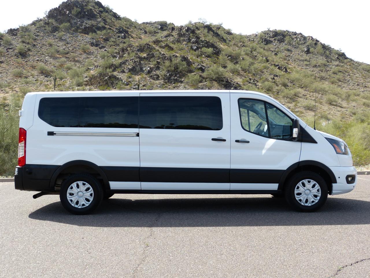 Ford Transit 350 Wagon Med. Roof XLT w/Sliding Pass. 148-in. WB 2024