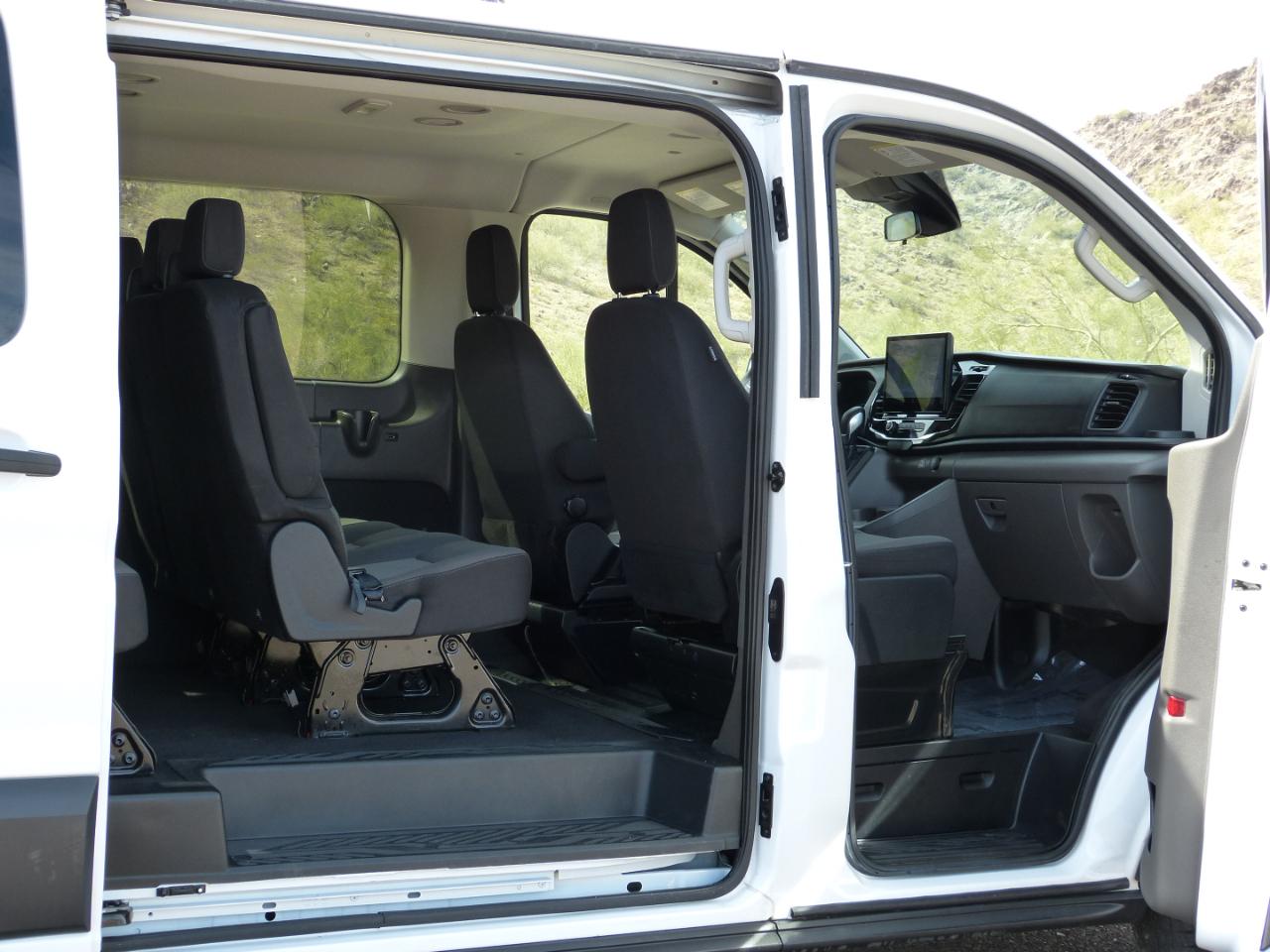 Ford Transit 350 Wagon Med. Roof XLT w/Sliding Pass. 148-in. WB 2024