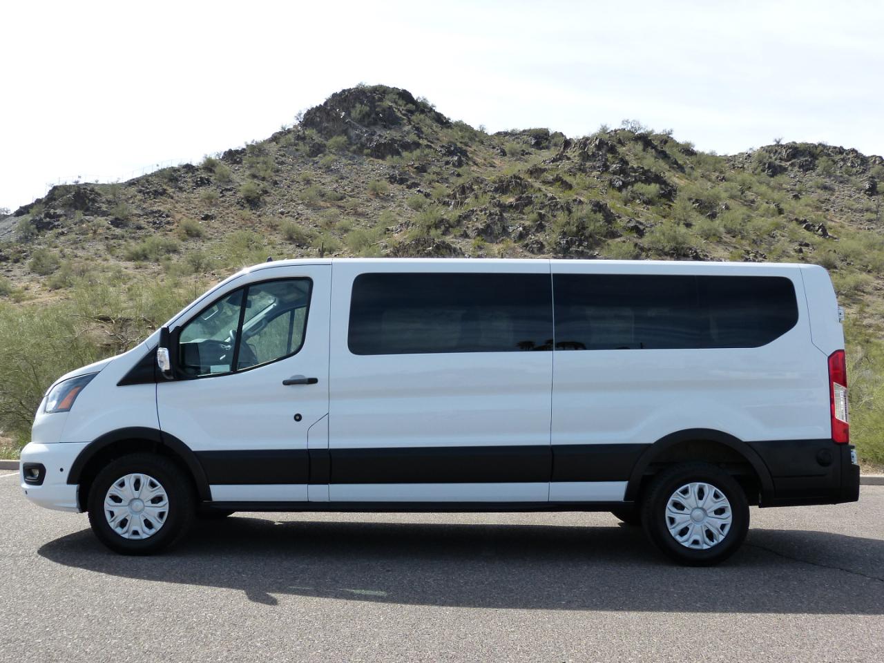 Ford Transit 350 Wagon Med. Roof XLT w/Sliding Pass. 148-in. WB 2024