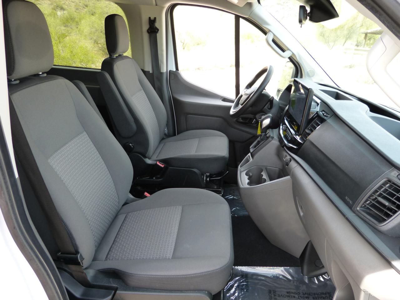 Ford Transit 350 Wagon Med. Roof XLT w/Sliding Pass. 148-in. WB 2024