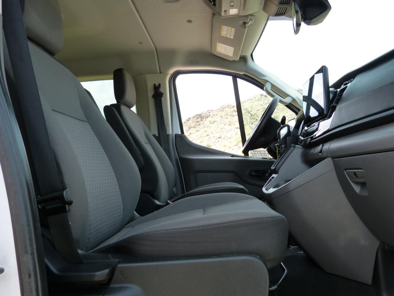 Ford Transit 350 Wagon Med. Roof XLT w/Sliding Pass. 148-in. WB 2024