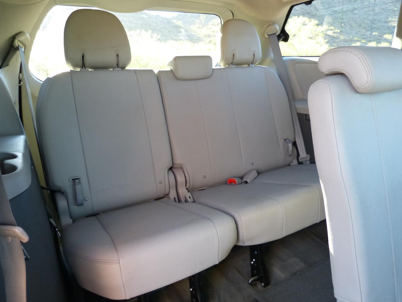 Toyota Sienna XLE FWD 8-Passenger V6 2016