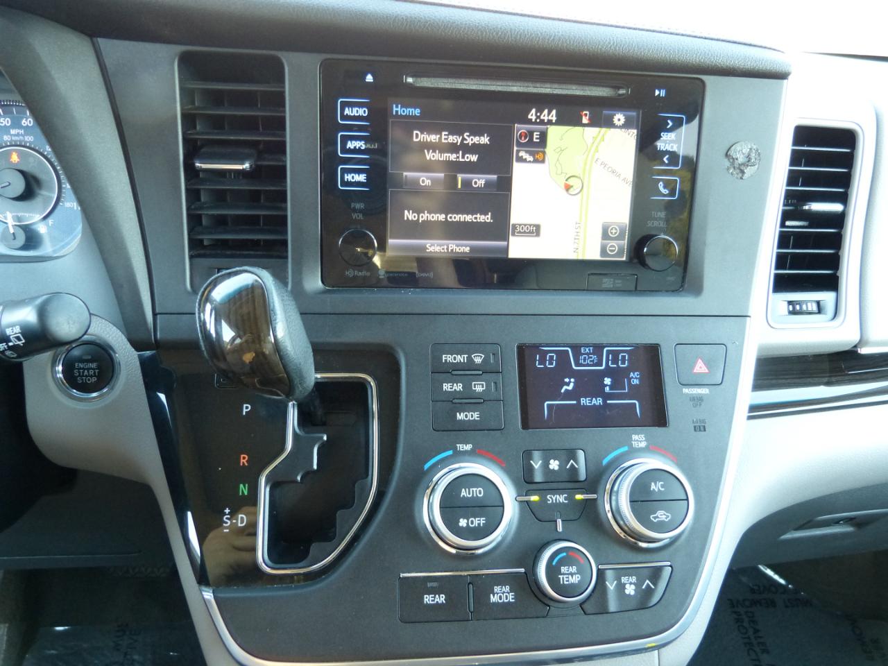 Toyota Sienna XLE FWD 8-Passenger V6 2016