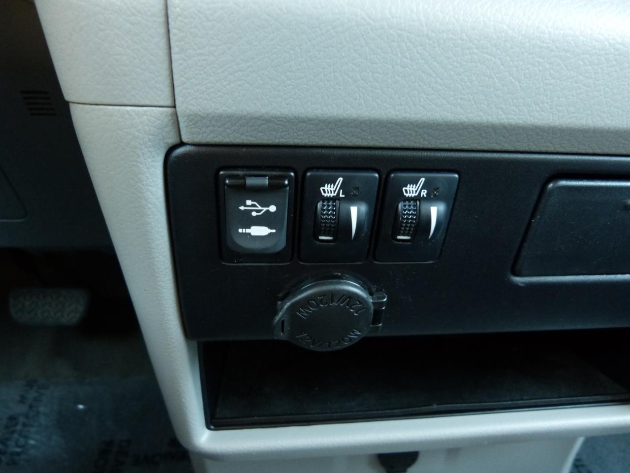 Toyota Sienna XLE FWD 8-Passenger V6 2016