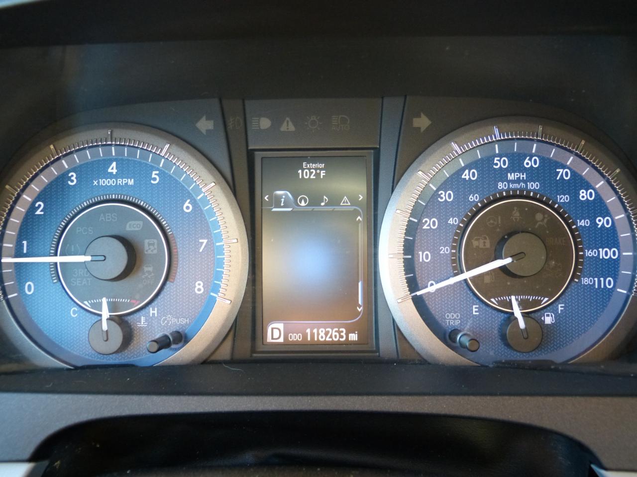 Toyota Sienna XLE FWD 8-Passenger V6 2016