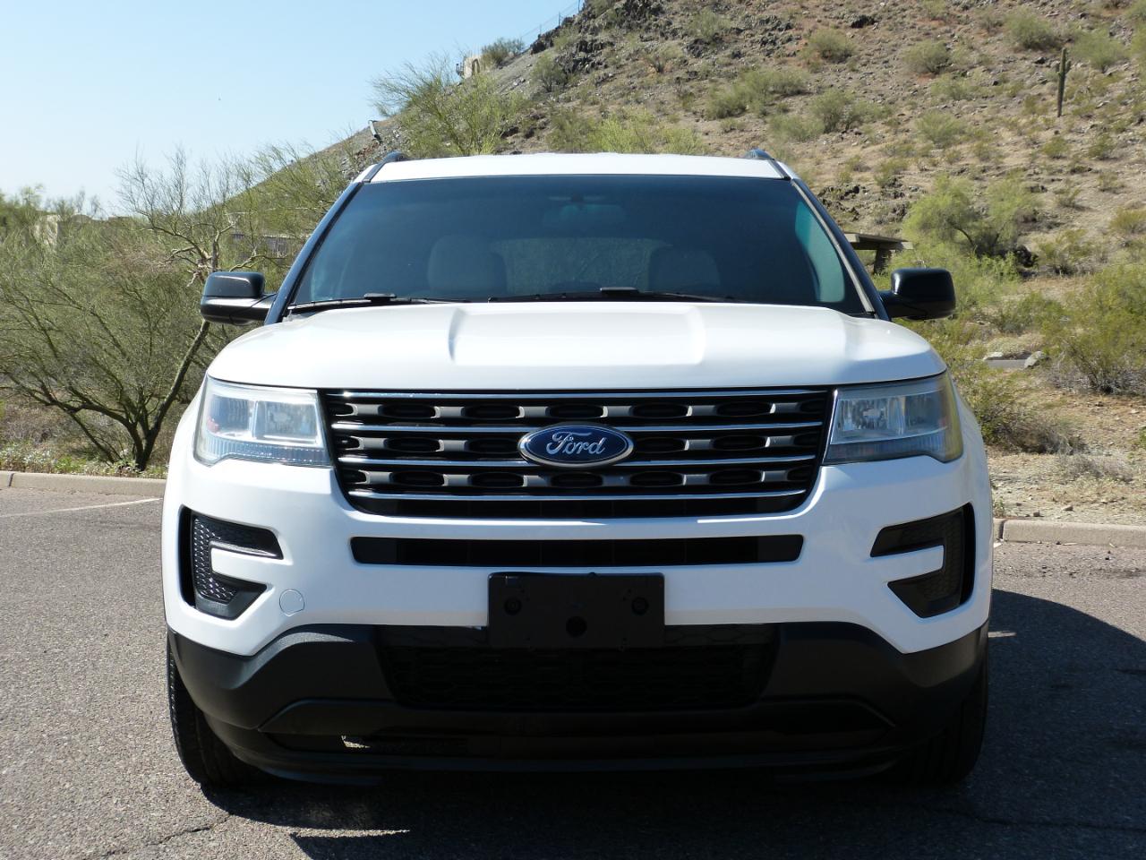 Ford Explorer Base 4WD 2016