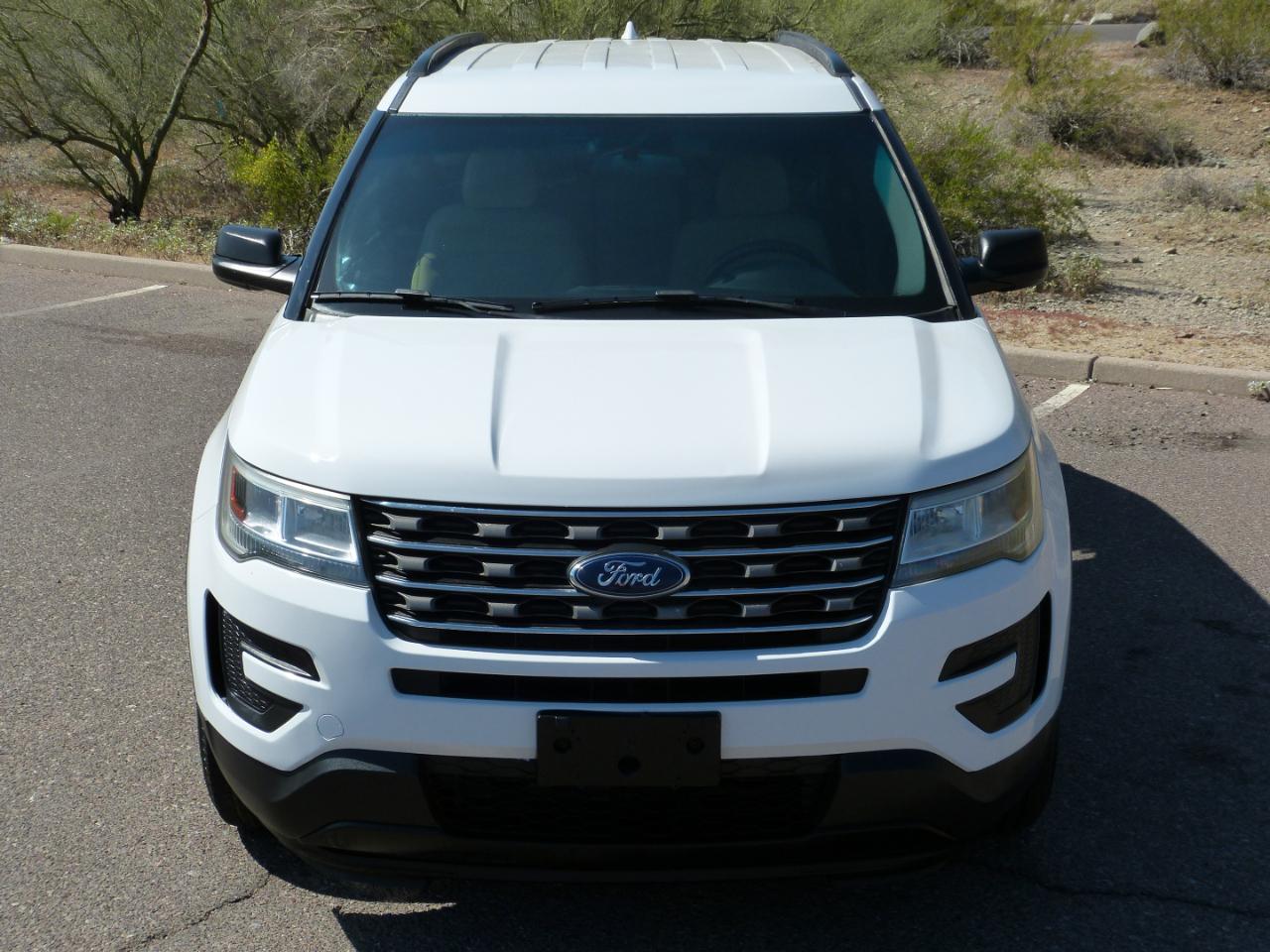 Ford Explorer Base 4WD 2016