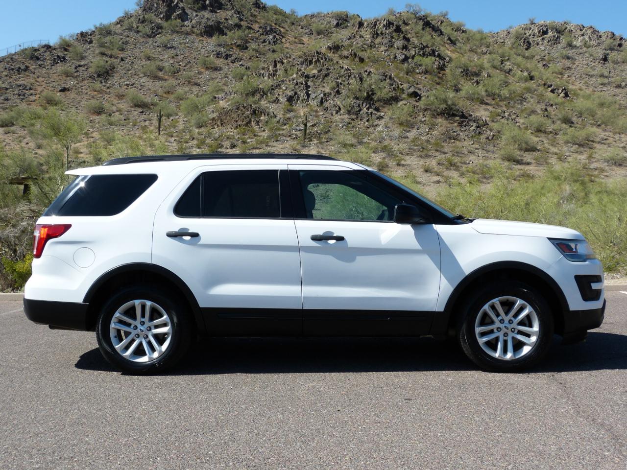 Ford Explorer Base 4WD 2016