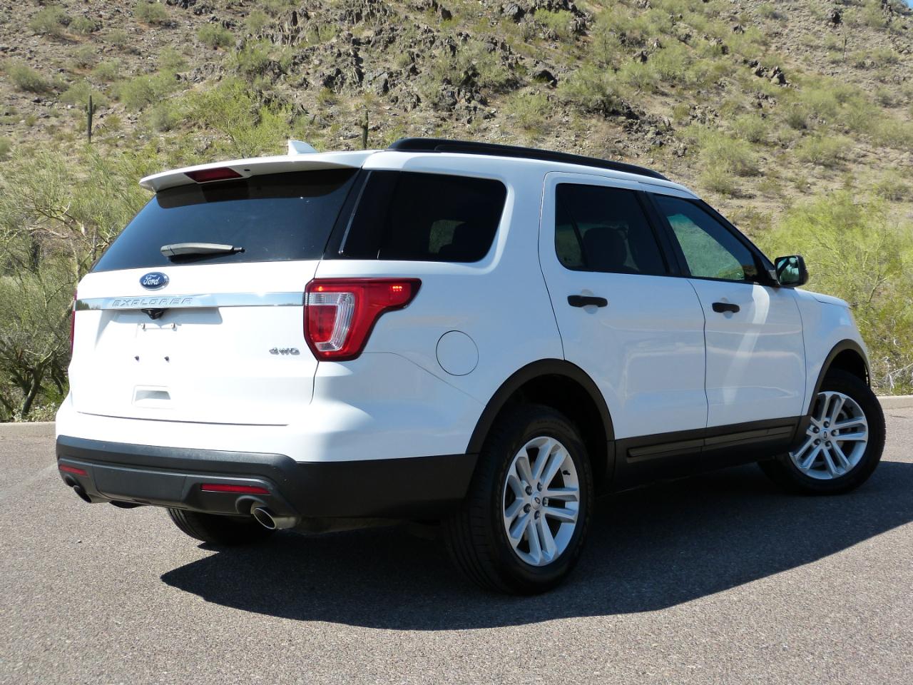 Ford Explorer Base 4WD 2016
