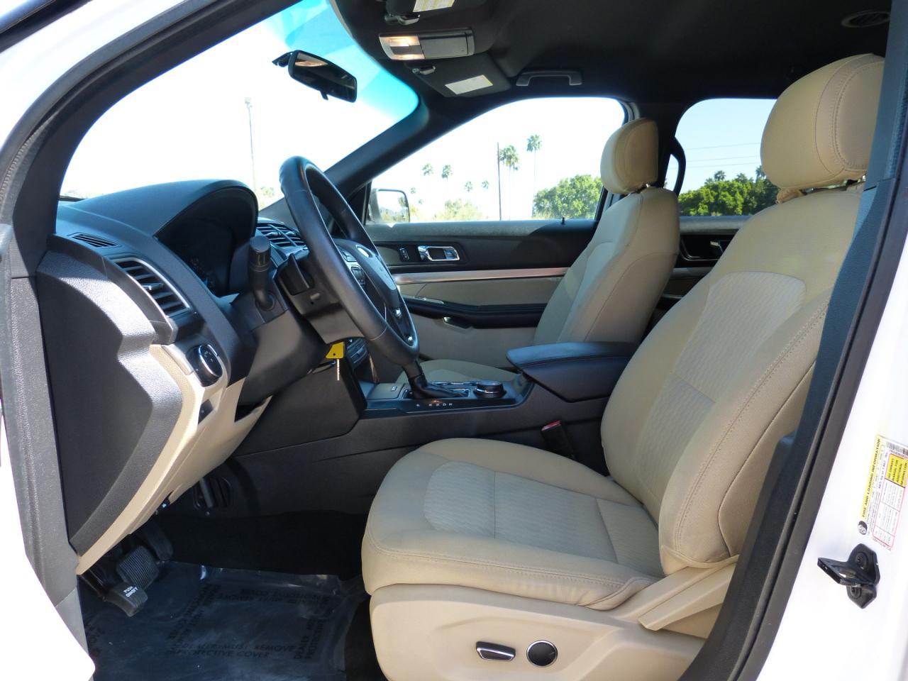 Ford Explorer Base 4WD 2016