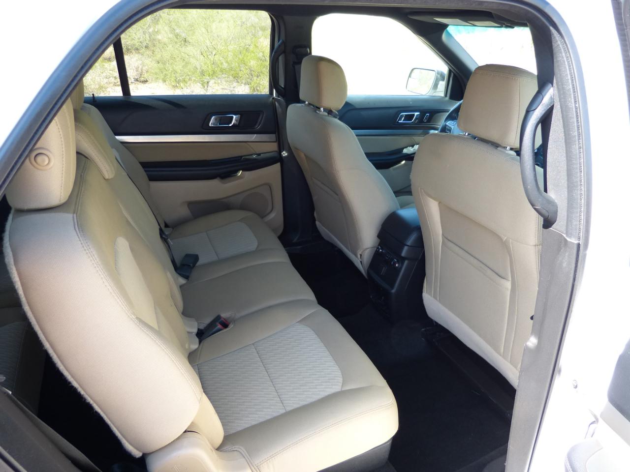 Ford Explorer Base 4WD 2016